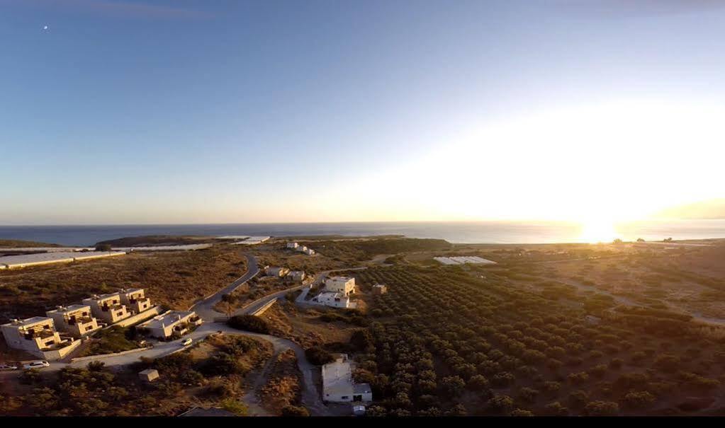 Ville Du Soleil - Exclusive Homes With Rustic Charm And Sensational Views Of The Mediterranean Sea Makrýgialos Exterior foto
